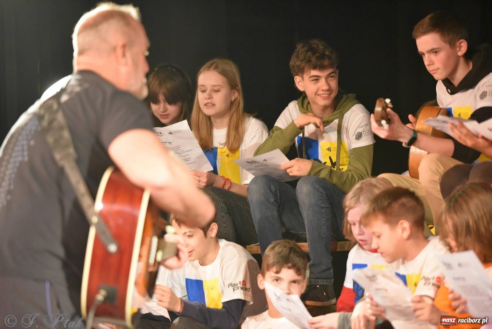 Zdjęcie w galerii na portalu naszraciborz.pl: Rock for Ukraine w Raciborzu [FOTO i WIDEO] wiadomości z regionu