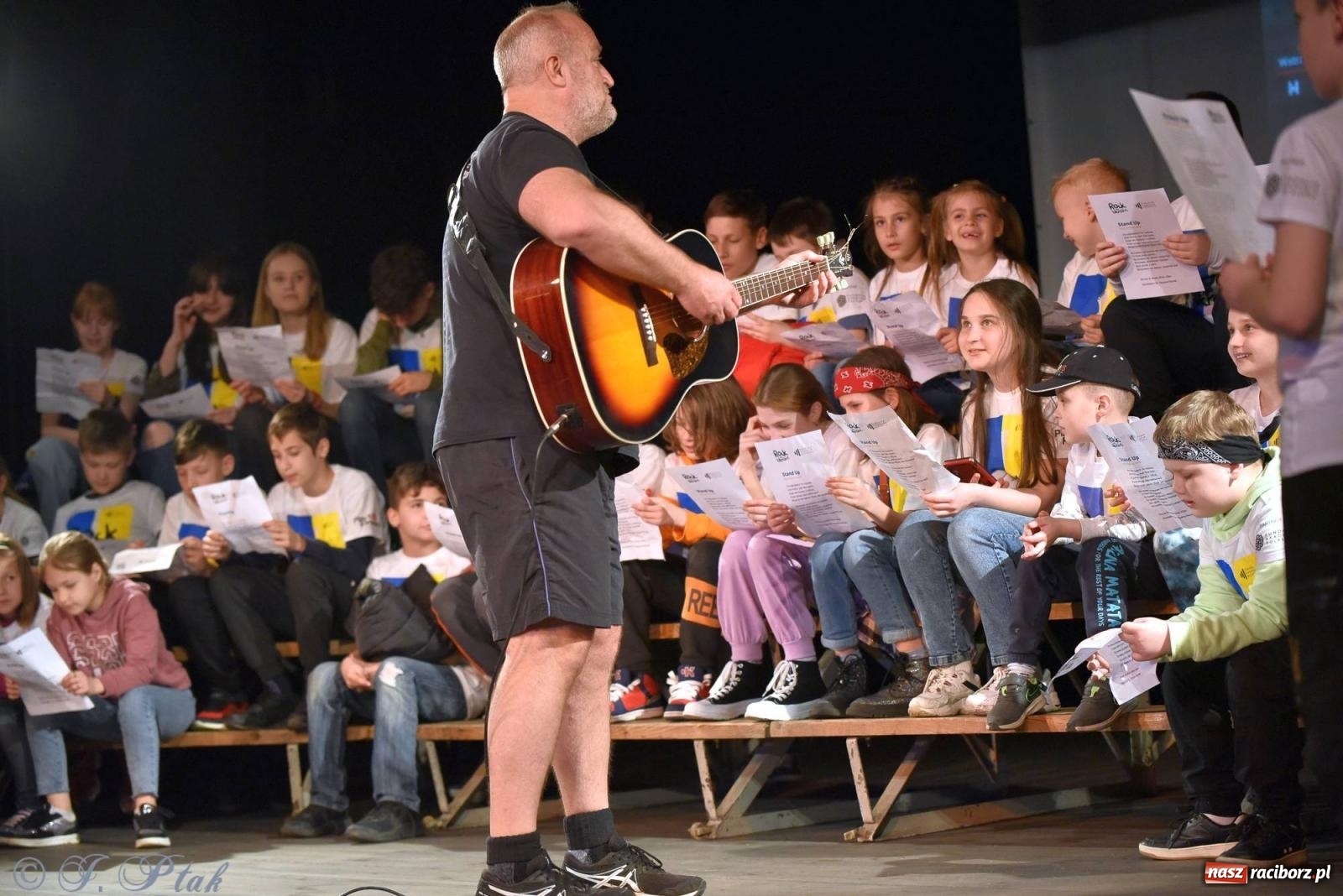 Zdjęcie w galerii na portalu naszraciborz.pl: Rock for Ukraine w Raciborzu [FOTO i WIDEO] wiadomości z regionu
