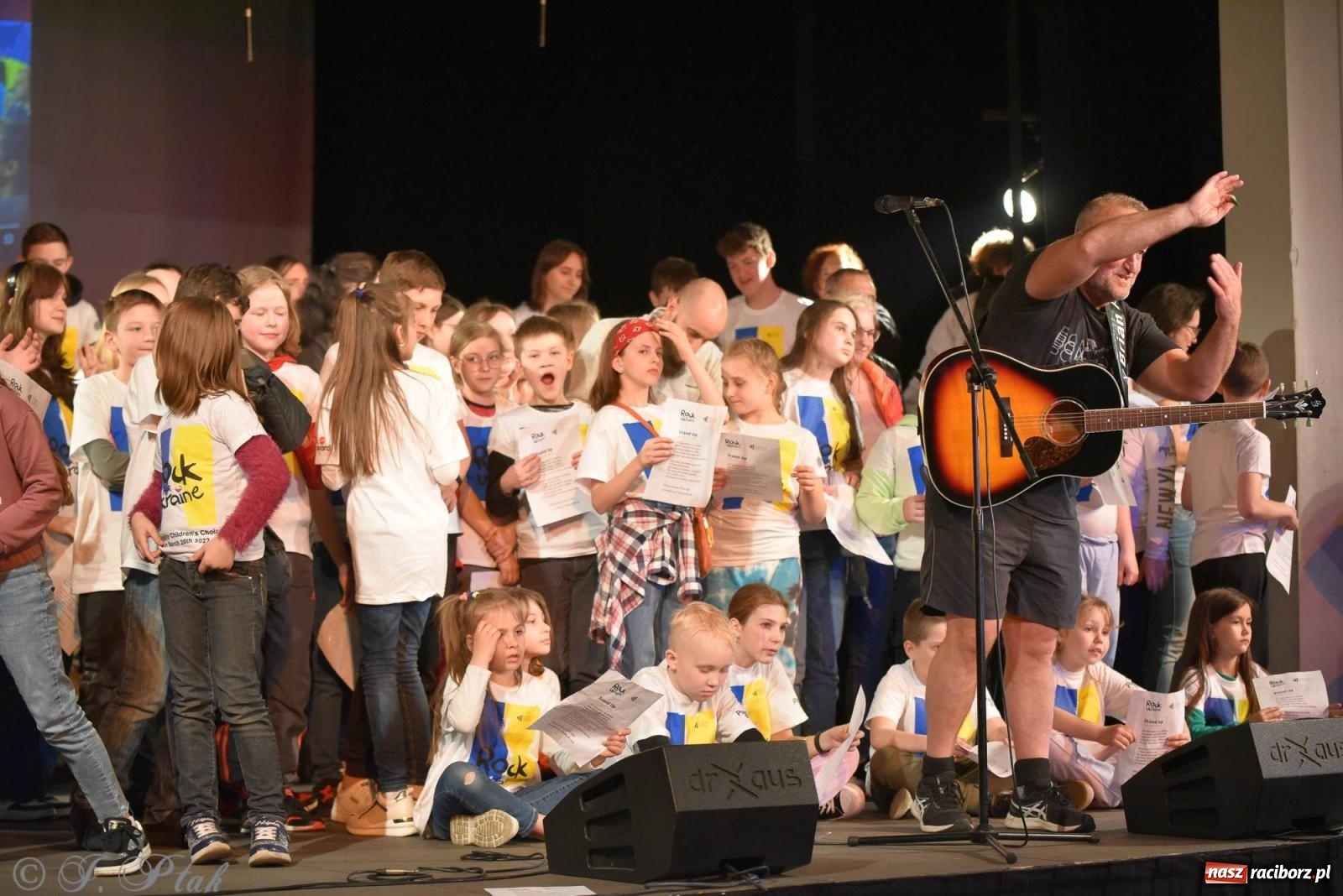 Zdjęcie w galerii na portalu naszraciborz.pl: Rock for Ukraine w Raciborzu [FOTO i WIDEO] wiadomości z regionu