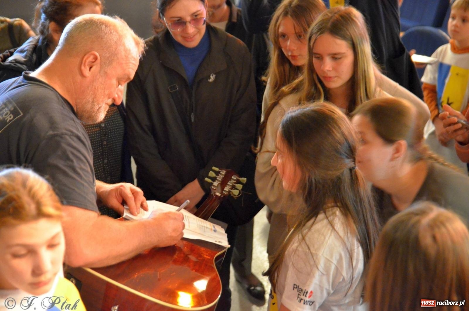 Zdjęcie w galerii na portalu naszraciborz.pl: Rock for Ukraine w Raciborzu [FOTO i WIDEO] wiadomości z regionu