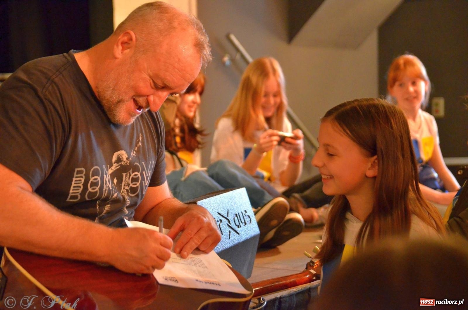 Zdjęcie w galerii na portalu naszraciborz.pl: Rock for Ukraine w Raciborzu [FOTO i WIDEO] wiadomości z regionu