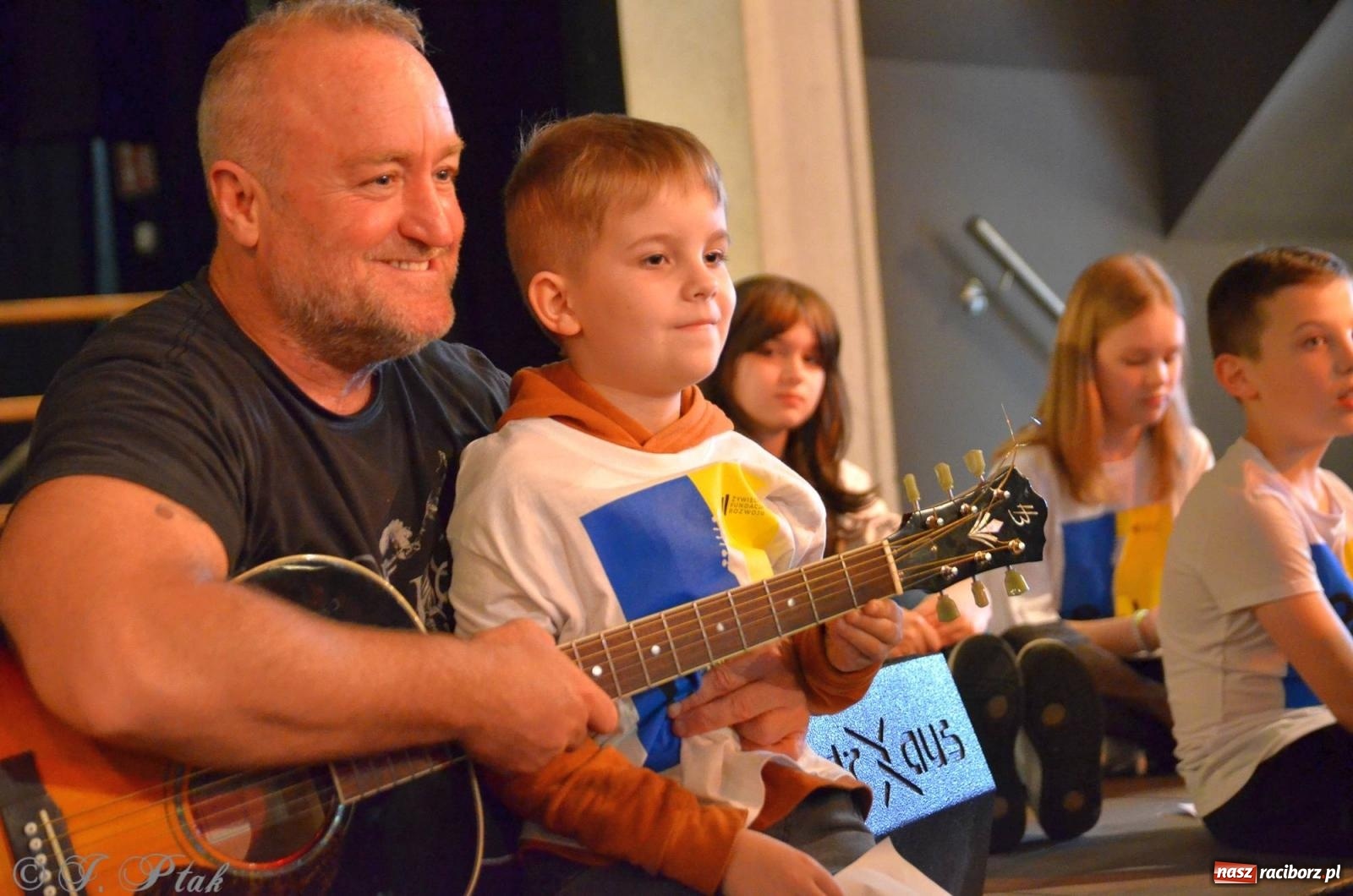 Zdjęcie w galerii na portalu naszraciborz.pl: Rock for Ukraine w Raciborzu [FOTO i WIDEO] wiadomości z regionu