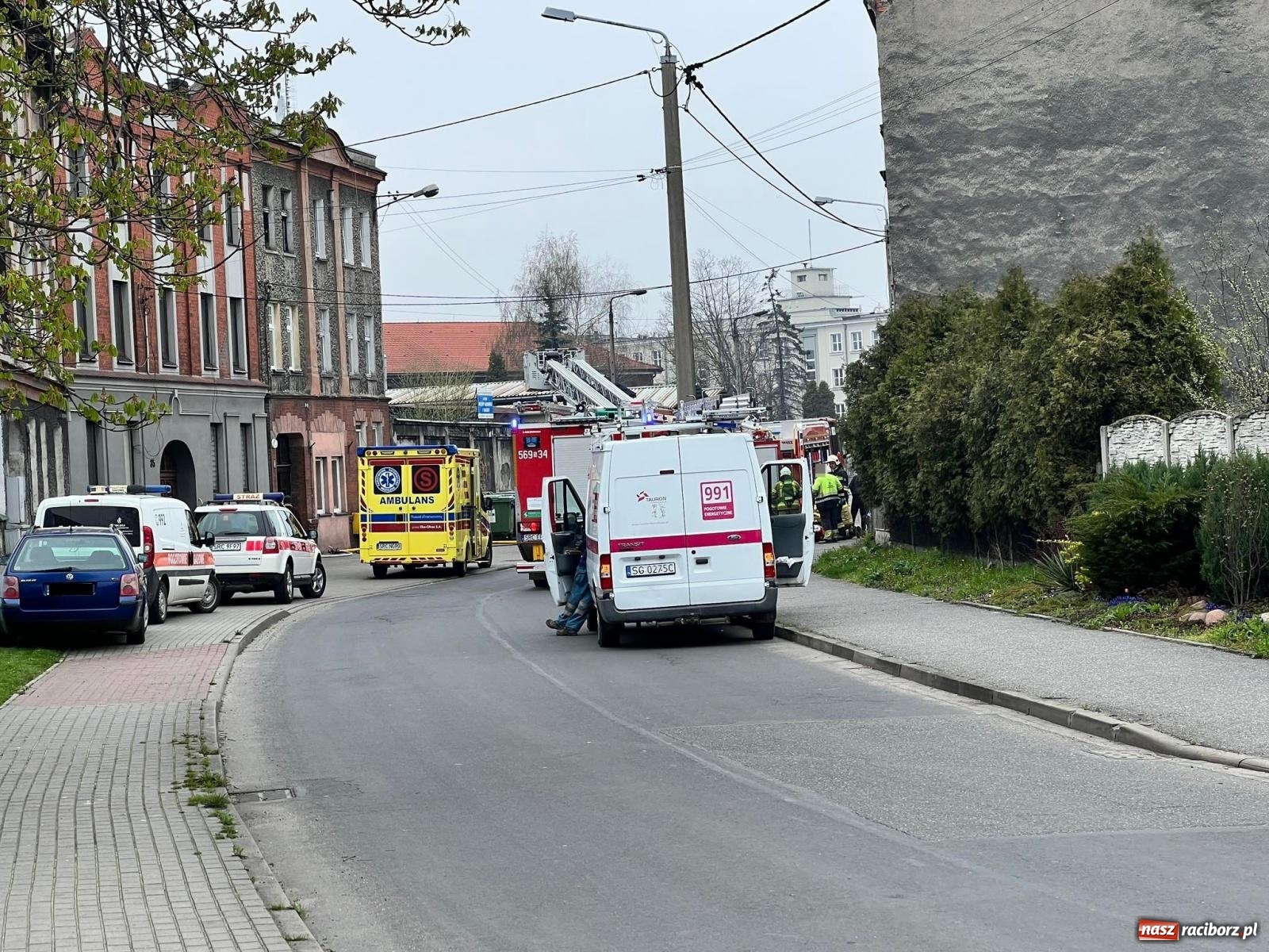 Zdjęcie w galerii na portalu naszraciborz.pl: Pożar mieszkania przy Fabrycznej [FOTO] wiadomości z regionu