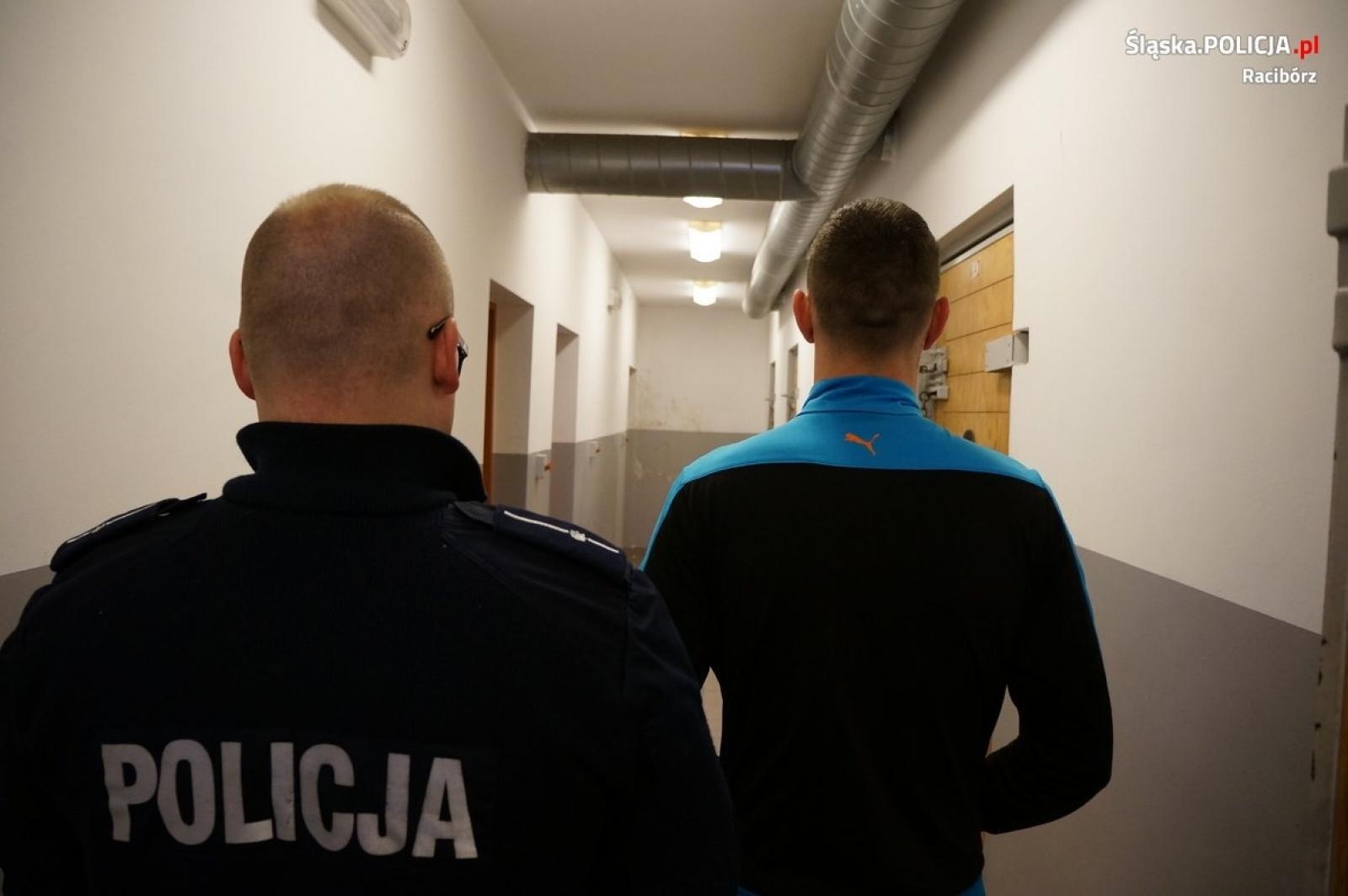 Zdjęcie w galerii na portalu naszraciborz.pl: Kontrola drogowa ujawniła narkotyki. Trzy osoby zatrzymane wiadomości z regionu