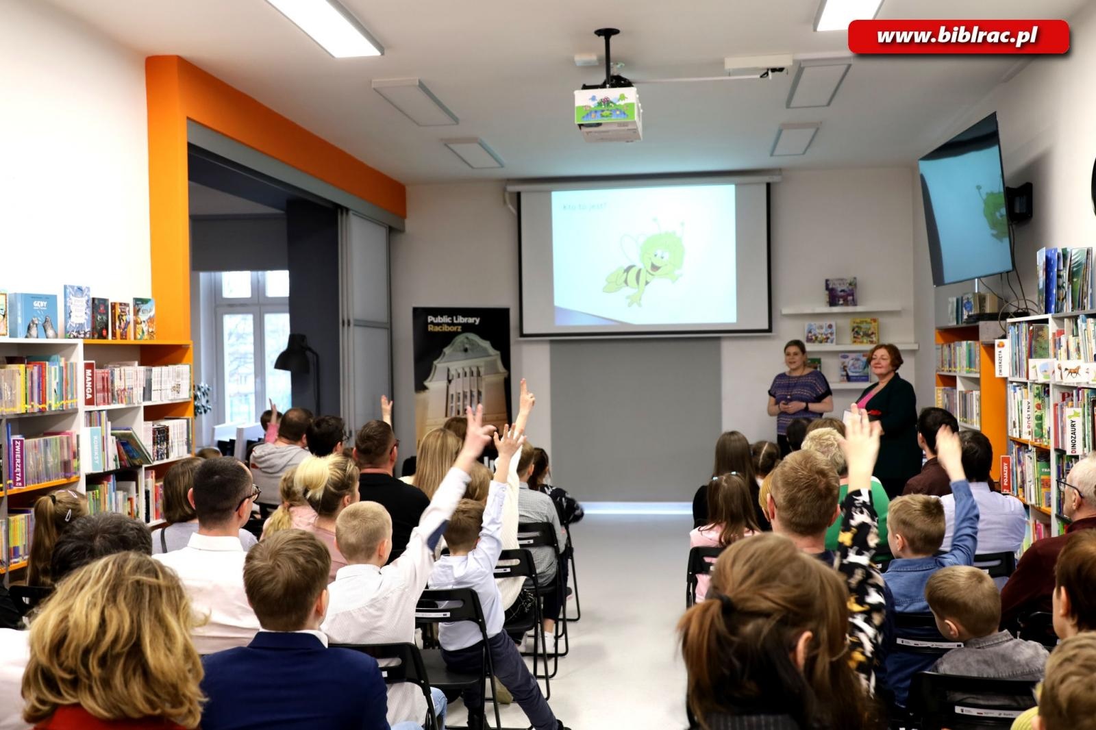 Zdjęcie w galerii na portalu naszraciborz.pl: Moja biblioteka - wyniki ogólnopolskiego konkursu plastycznego wiadomości z regionu