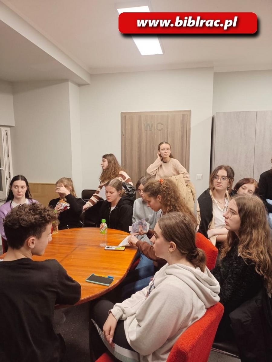 Zdjęcie w galerii na portalu naszraciborz.pl: Noc detektywów, czyli tajemnice, zagadki i szyfry wiadomości z regionu