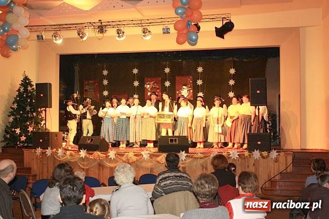 Zdjęcie w galerii na portalu naszraciborz.pl: Wieczór Kolęd w Krzanowicach wiadomości z regionu