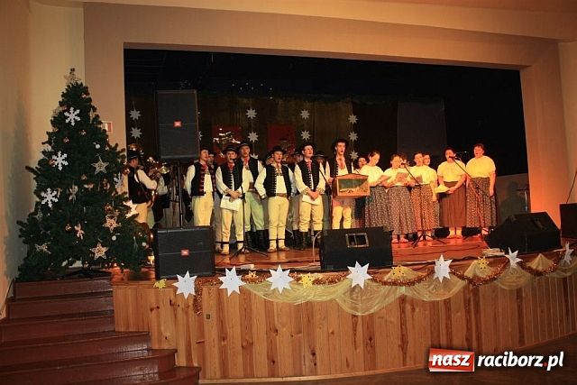 Zdjęcie w galerii na portalu naszraciborz.pl: Wieczór Kolęd w Krzanowicach wiadomości z regionu
