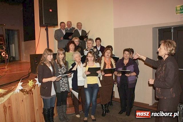 Zdjęcie w galerii na portalu naszraciborz.pl: Wieczór Kolęd w Krzanowicach wiadomości z regionu