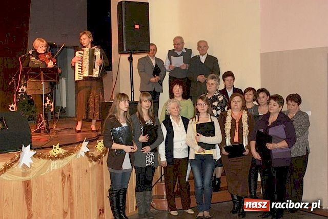 Zdjęcie w galerii na portalu naszraciborz.pl: Wieczór Kolęd w Krzanowicach wiadomości z regionu