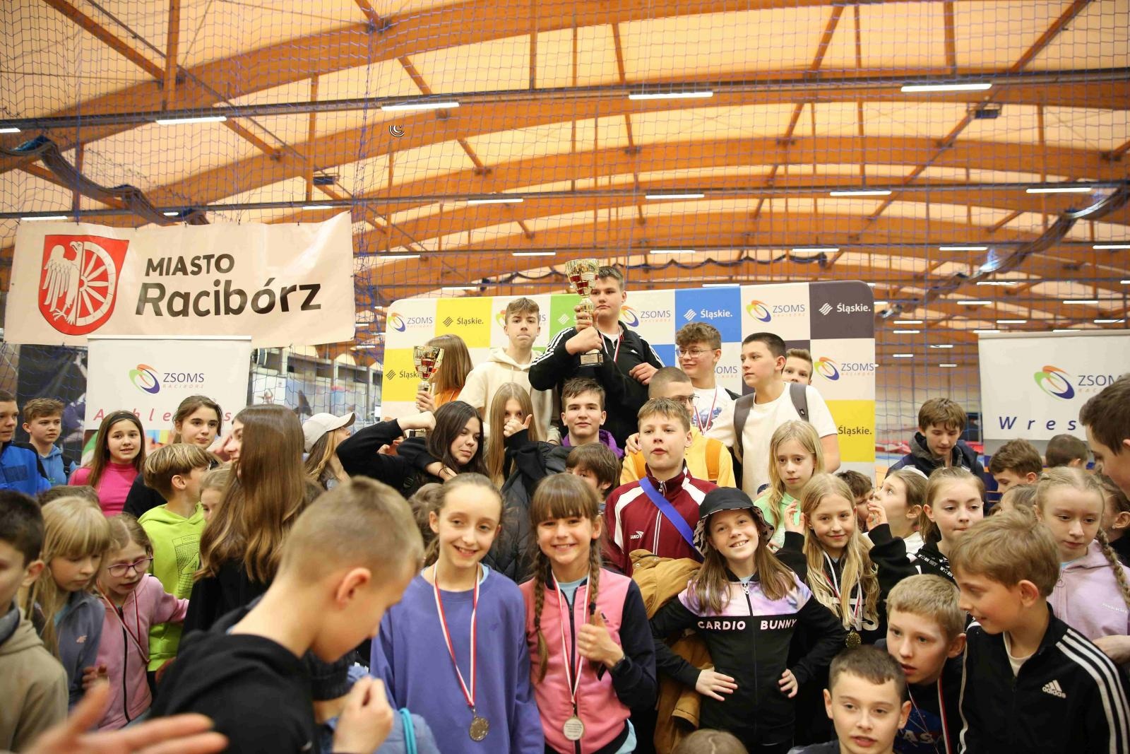 Zdjęcie w galerii na portalu naszraciborz.pl: ZSOMS gospodarzem Halowych Mistrzostw Raciborza w LA [FOTO i WIDEO] wiadomości z regionu