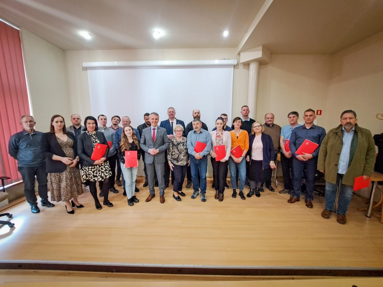Zdjęcie w galerii na portalu naszraciborz.pl: Umowy na raciborską Inicjatywę Lokalną podpisane wiadomości z regionu