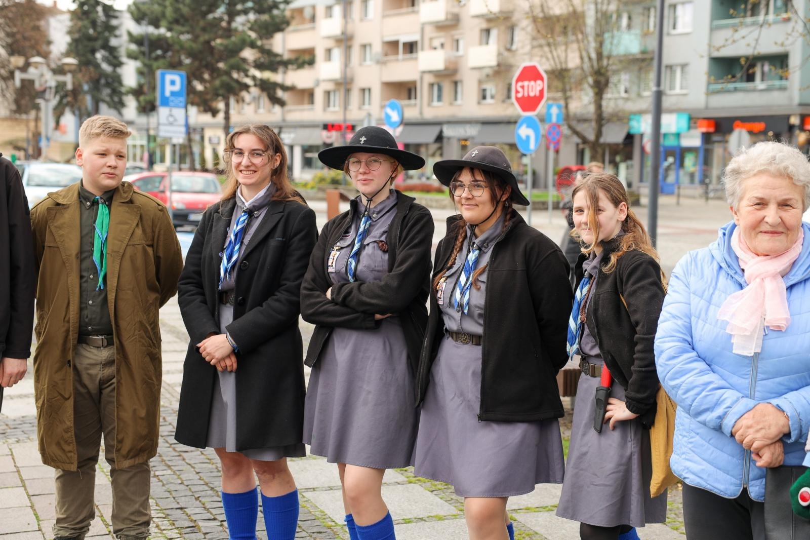 Zdjęcie w galerii na portalu naszraciborz.pl: MY, POLACY! O polskości Śląska. Wystawa na skwerze przy kościele farnym wiadomości z regionu