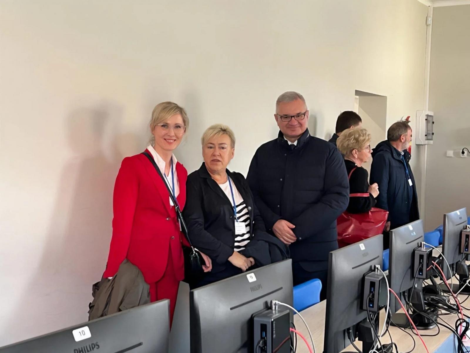 Zdjęcie w galerii na portalu naszraciborz.pl: Filologia - Praktycznie. Konferencja w Pile z udziałem raciborskich wykładowców wiadomości z regionu