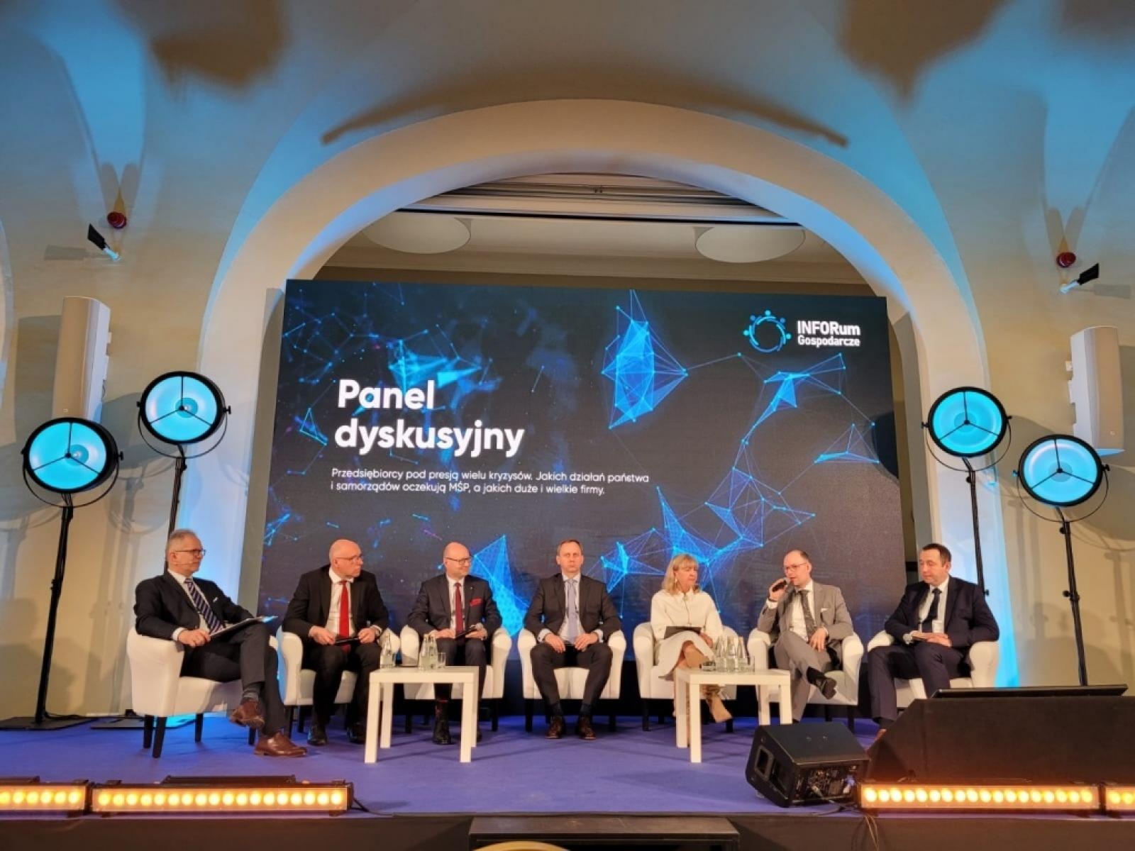Zdjęcie w galerii na portalu naszraciborz.pl: INFORum Gospodarcze z udziałem przedstawicielki naszego powiatu wiadomości z regionu