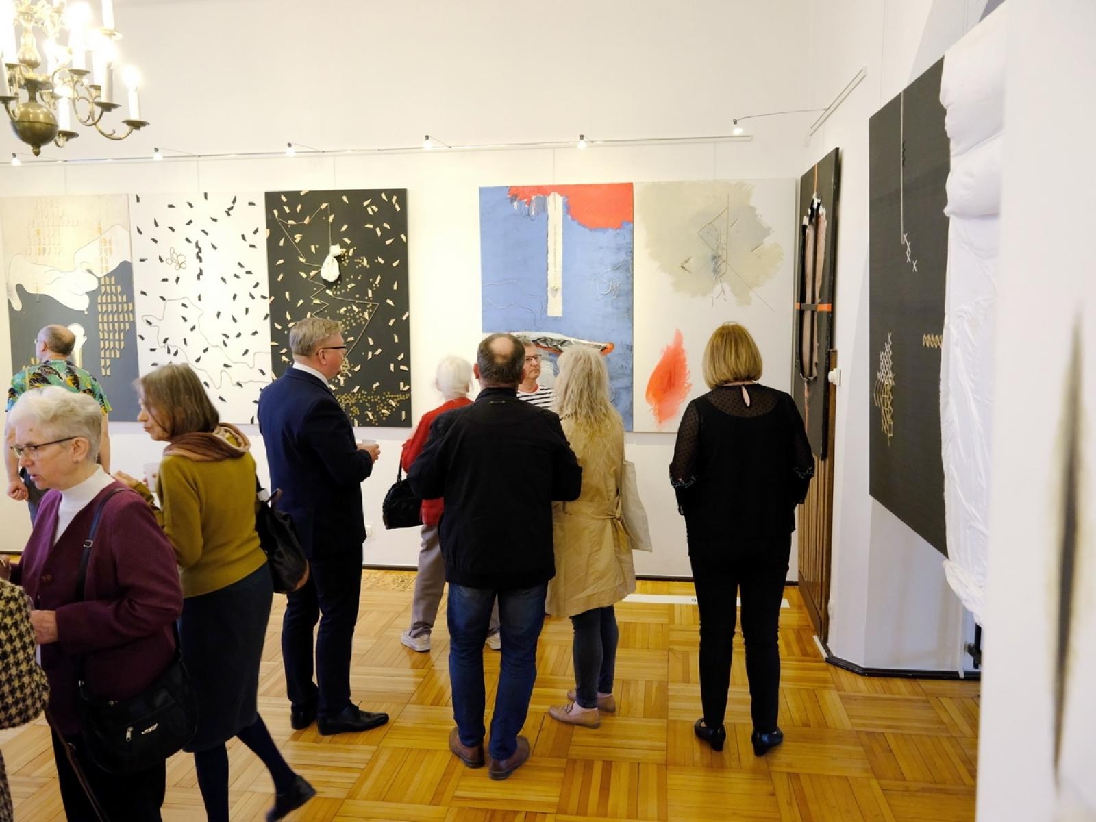Zdjęcie w galerii na portalu naszraciborz.pl: 7 GRZECHÓW GŁÓWNYCH. Nowa wystawa w Muzeum wiadomości z regionu