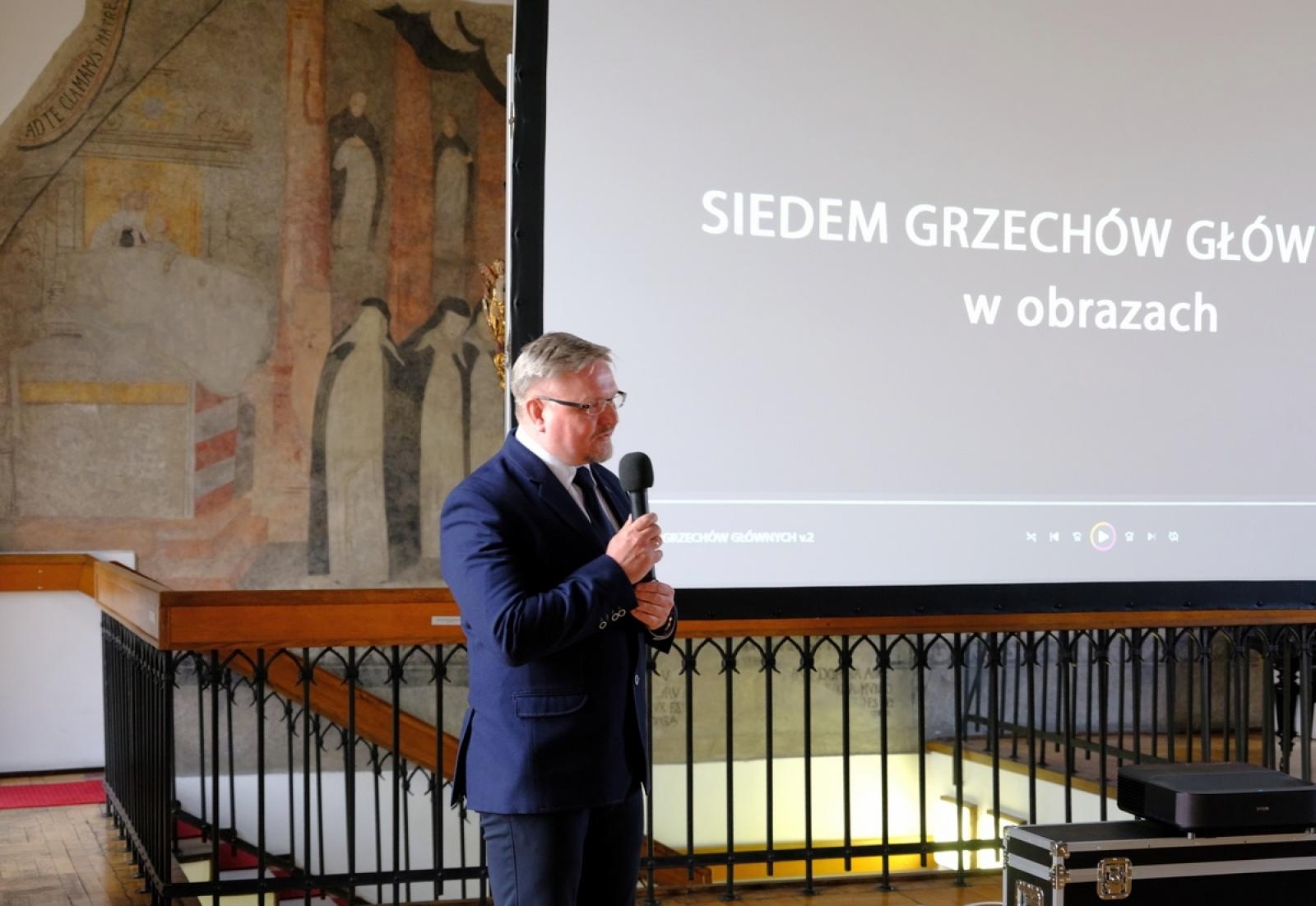 Zdjęcie w galerii na portalu naszraciborz.pl: 7 GRZECHÓW GŁÓWNYCH. Nowa wystawa w Muzeum wiadomości z regionu