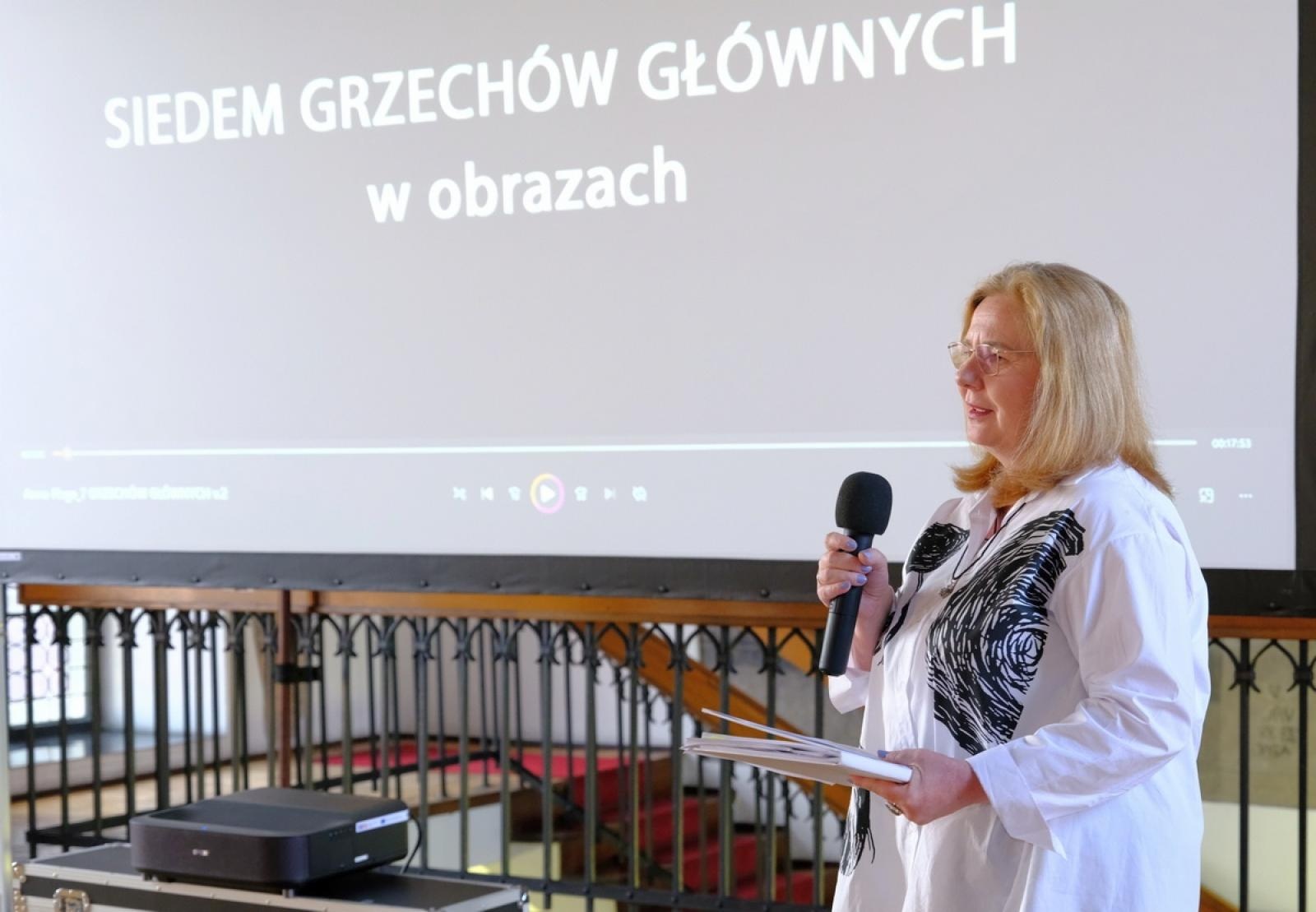 Zdjęcie w galerii na portalu naszraciborz.pl: 7 GRZECHÓW GŁÓWNYCH. Nowa wystawa w Muzeum wiadomości z regionu