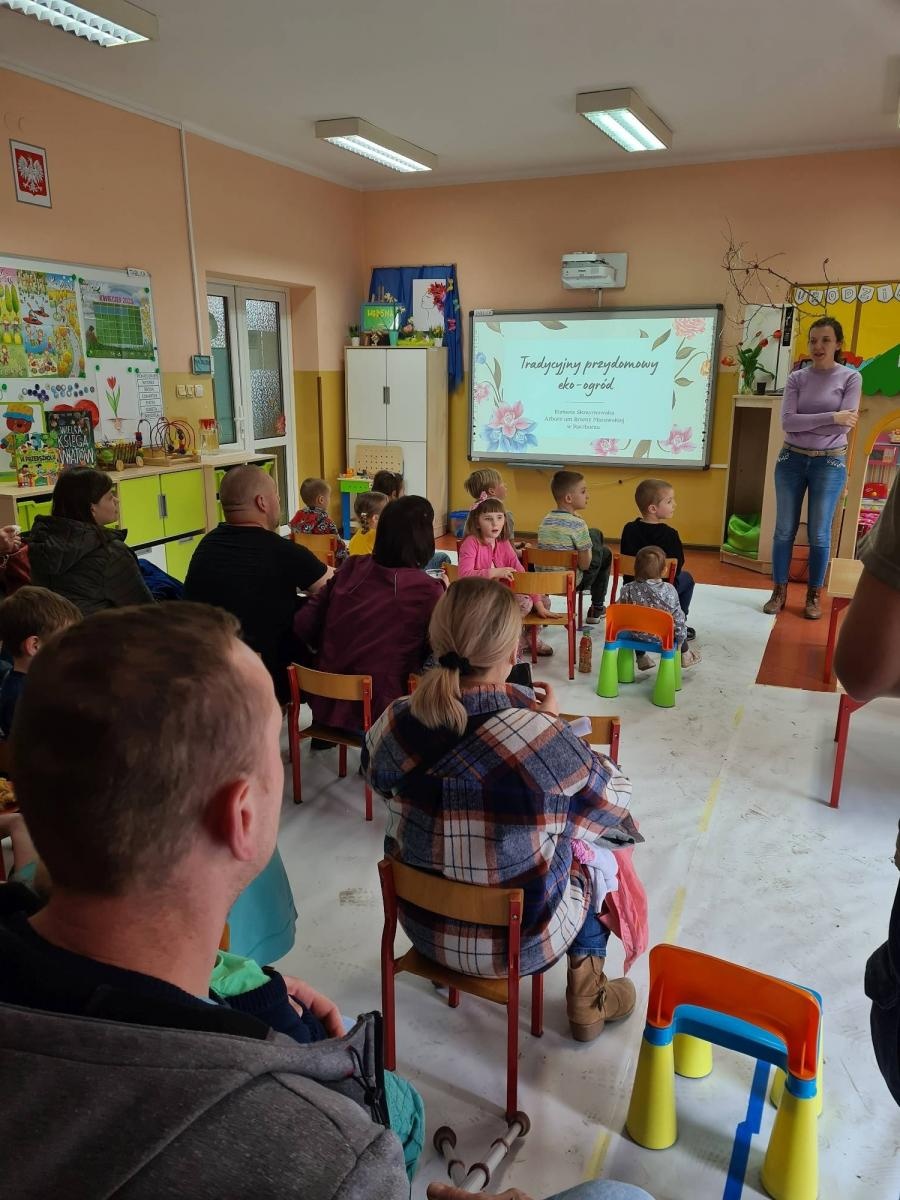 Zdjęcie w galerii na portalu naszraciborz.pl: Przedszkolny piknik familijny na Mysłowickiej wiadomości z regionu