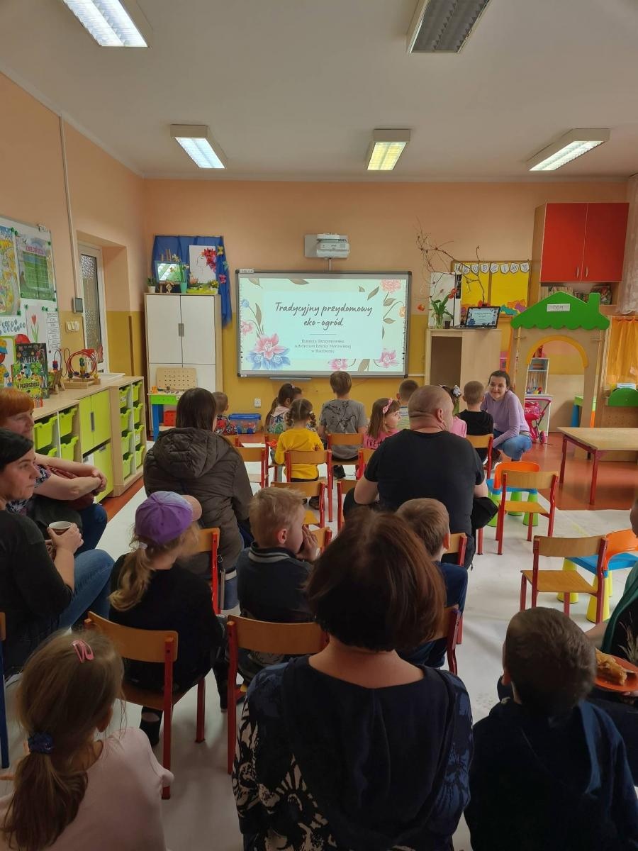 Zdjęcie w galerii na portalu naszraciborz.pl: Przedszkolny piknik familijny na Mysłowickiej wiadomości z regionu