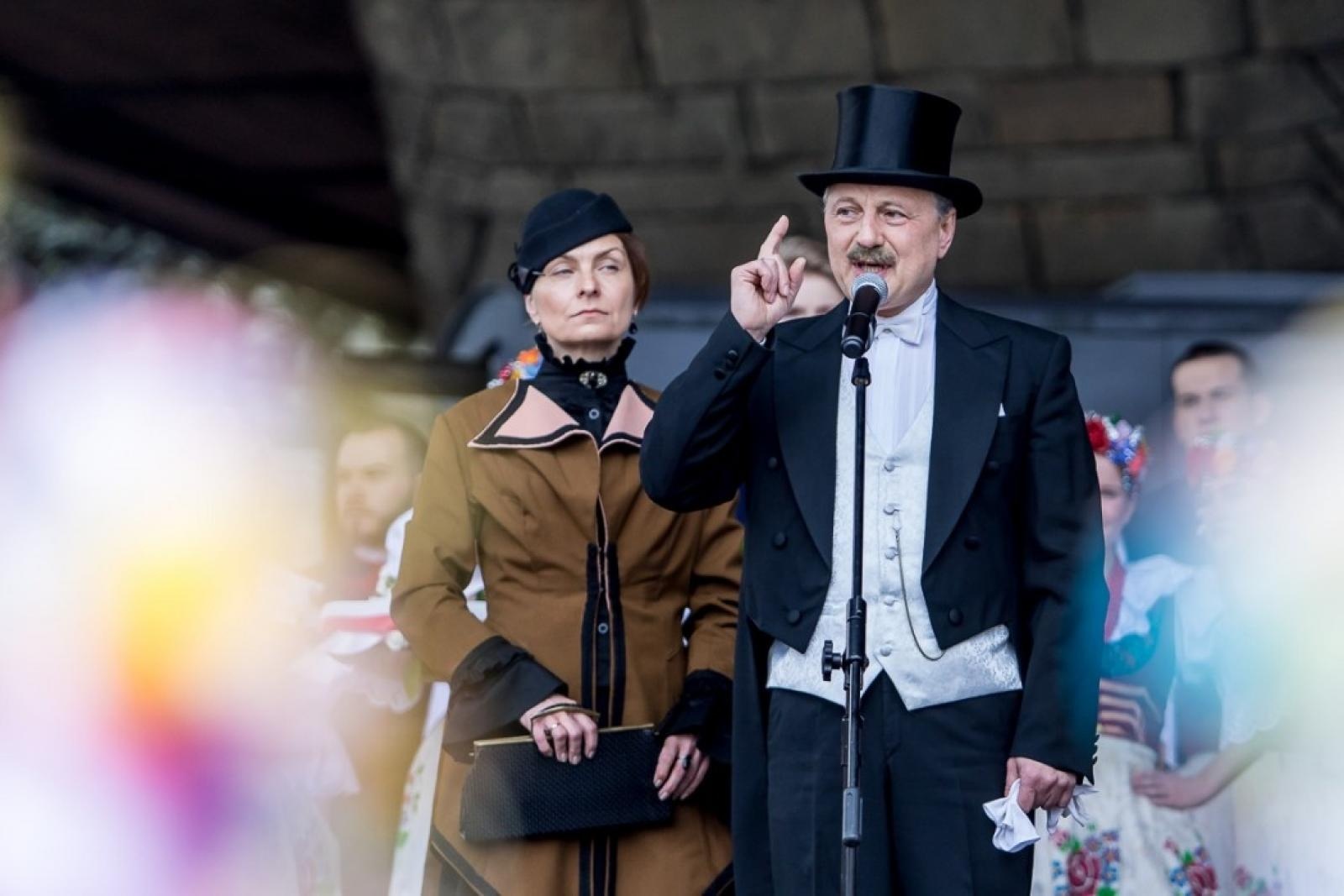 Zdjęcie w galerii na portalu naszraciborz.pl: Obchody 150. rocznicy urodzin Wojciecha Korfantego z udziałem raciborskich pograniczników wiadomości z regionu