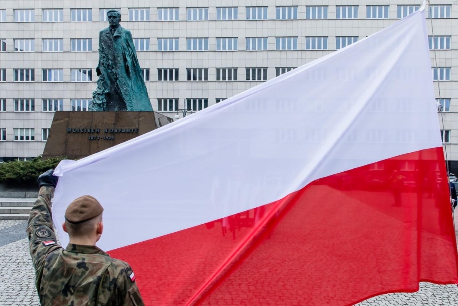 Zdjęcie w galerii na portalu naszraciborz.pl: Obchody 150. rocznicy urodzin Wojciecha Korfantego z udziałem raciborskich pograniczników wiadomości z regionu