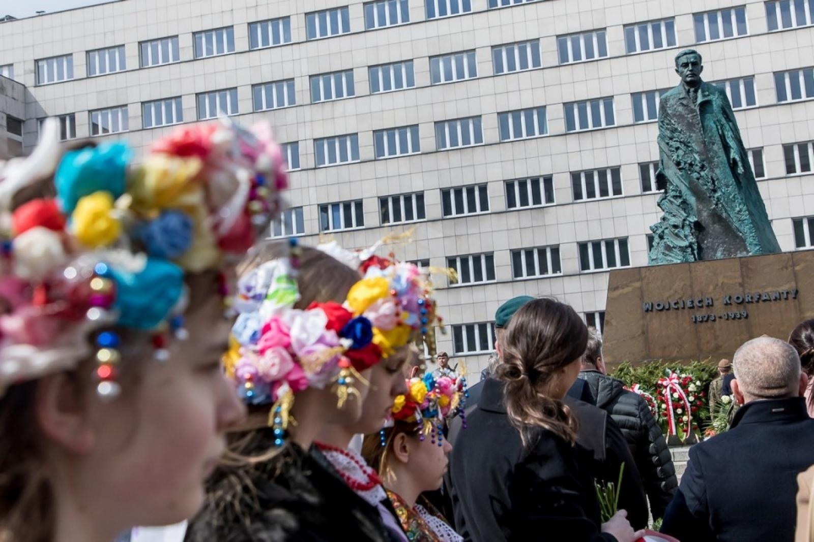 Zdjęcie w galerii na portalu naszraciborz.pl: Obchody 150. rocznicy urodzin Wojciecha Korfantego z udziałem raciborskich pograniczników wiadomości z regionu