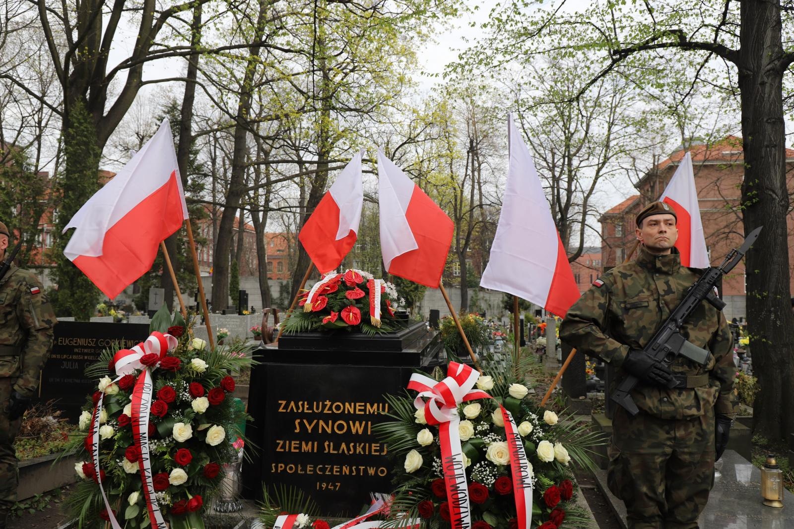 Zdjęcie w galerii na portalu naszraciborz.pl: Obchody 150. rocznicy urodzin Wojciecha Korfantego z udziałem raciborskich pograniczników wiadomości z regionu