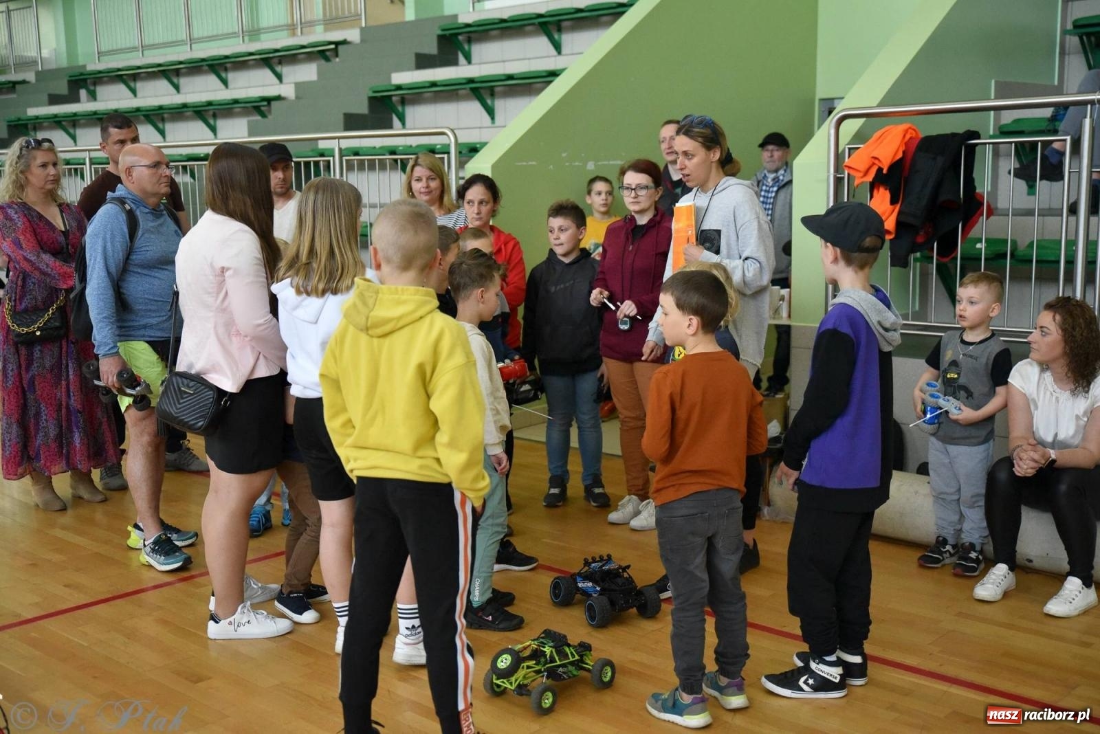 Zdjęcie w galerii na portalu naszraciborz.pl: Raciborski Turniej Aut Zdalnie Sterowanych [FOTO i WYNIKI] wiadomości z regionu