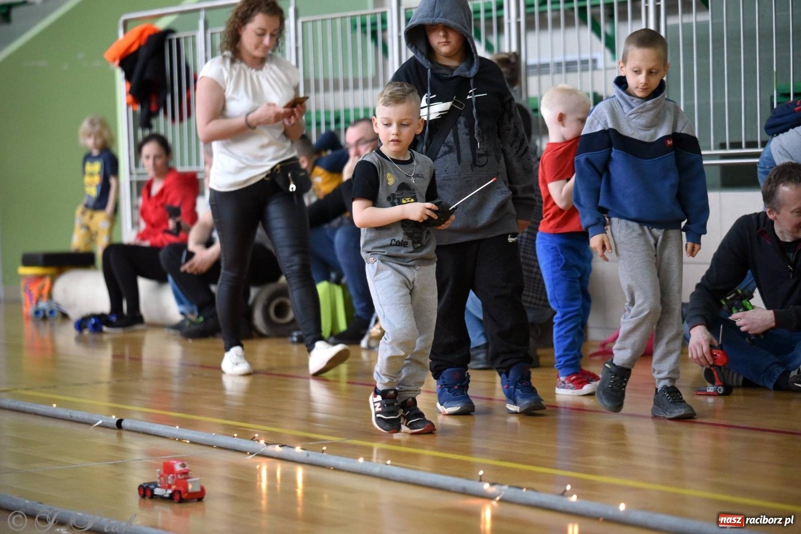 Zdjęcie w galerii na portalu naszraciborz.pl: Raciborski Turniej Aut Zdalnie Sterowanych [FOTO i WYNIKI] wiadomości z regionu