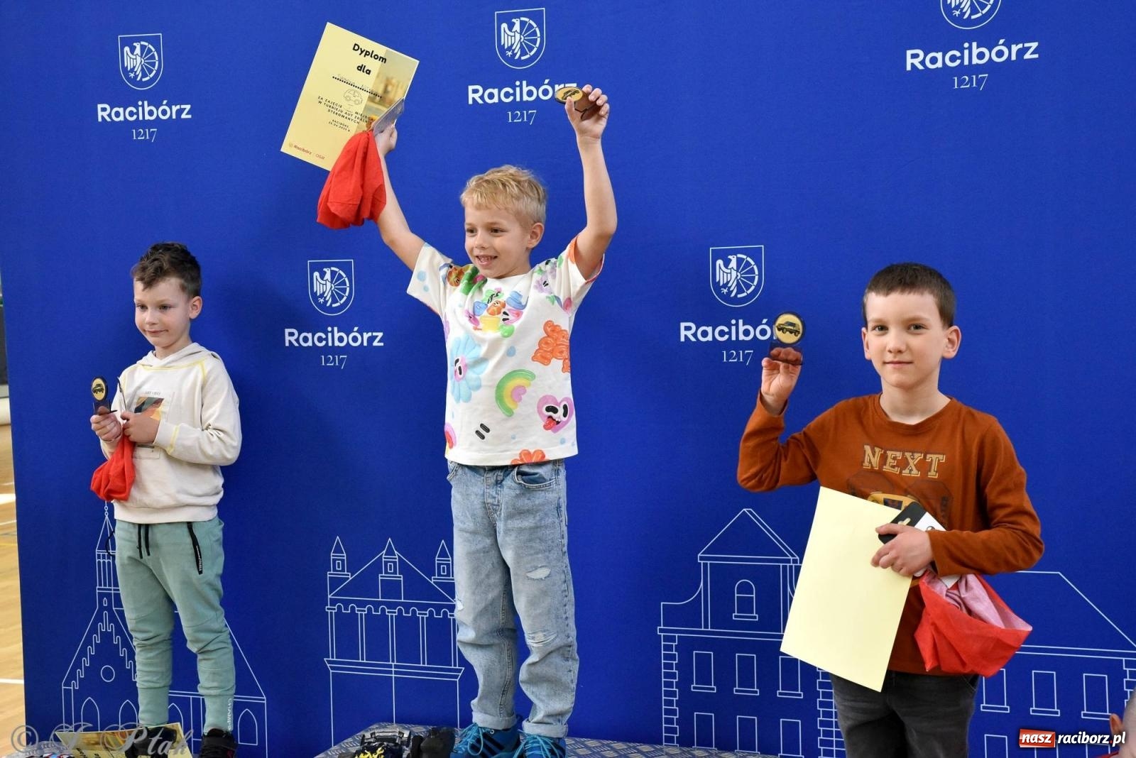 Zdjęcie w galerii na portalu naszraciborz.pl: Raciborski Turniej Aut Zdalnie Sterowanych [FOTO i WYNIKI] wiadomości z regionu