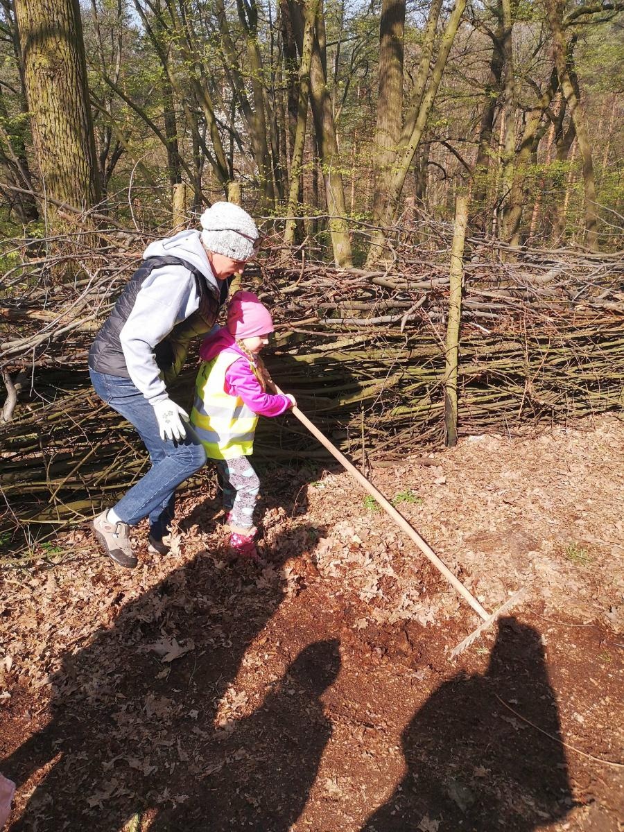 Zdjęcie w galerii na portalu naszraciborz.pl: Przedszkolaki z ul. Jana tworzą magiczną wioskę elfów wiadomości z regionu