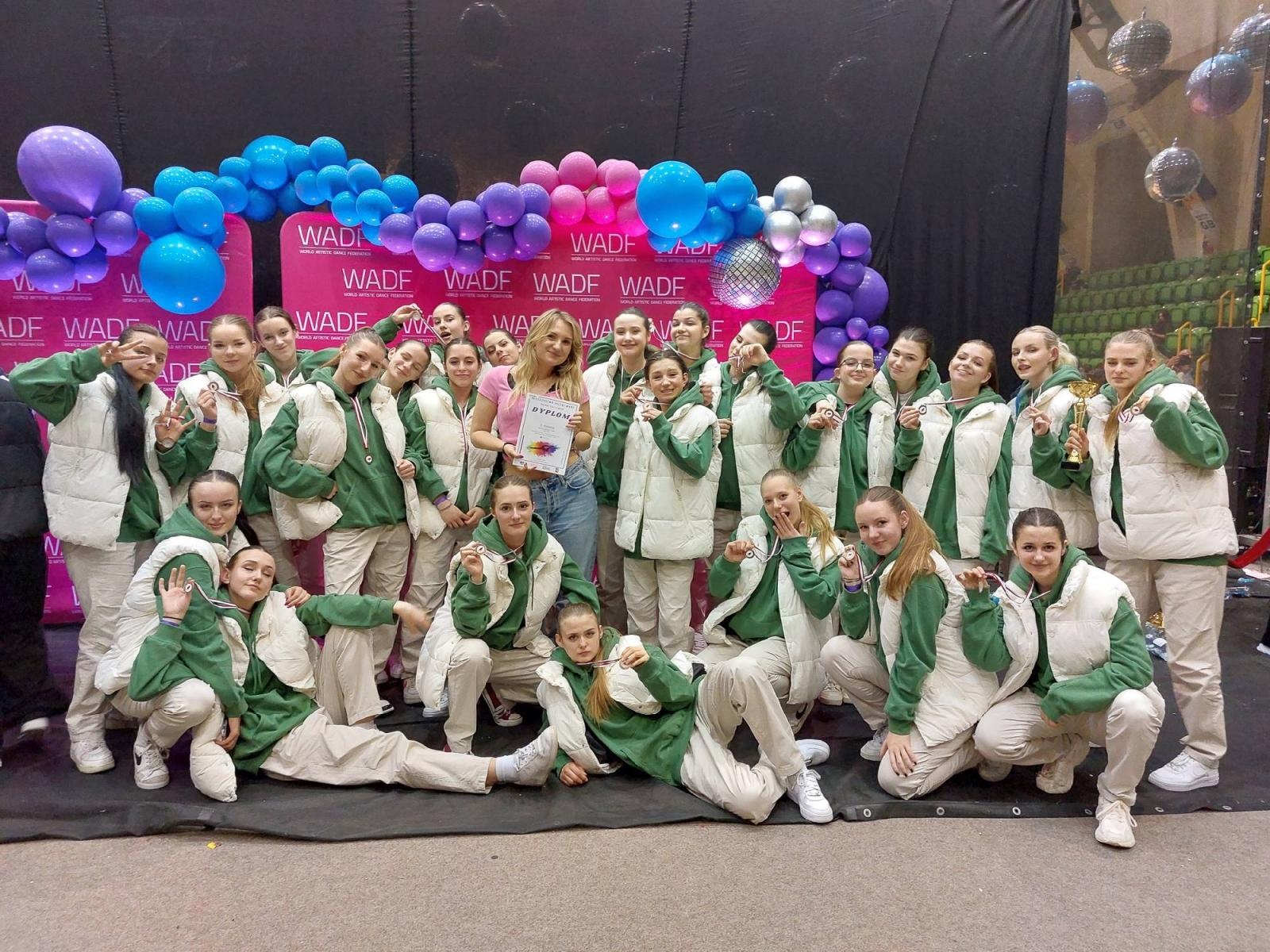 Zdjęcie w galerii na portalu naszraciborz.pl: Mistrzostwa Polski WADF 2023 w Inowrocławiu. Seniorki z grupy Street Dance na podium wiadomości z regionu