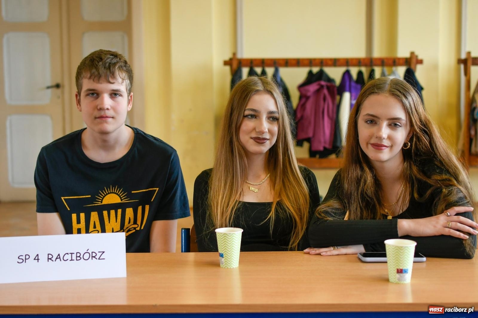 Zdjęcie w galerii na portalu naszraciborz.pl: Ekipa z Pietrowic Wielkich najlepsza w powiatowym konkursie wiedzy ekonomicznej wiadomości z regionu