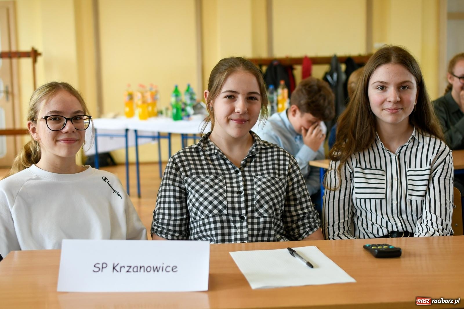 Zdjęcie w galerii na portalu naszraciborz.pl: Ekipa z Pietrowic Wielkich najlepsza w powiatowym konkursie wiedzy ekonomicznej wiadomości z regionu