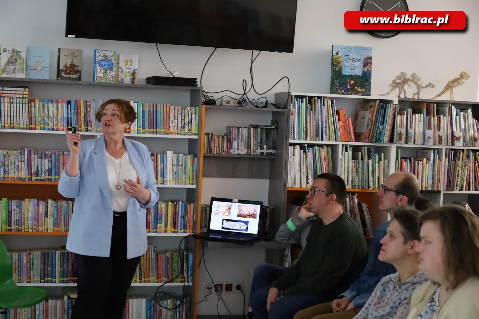 Zdjęcie w galerii na portalu naszraciborz.pl: Od glinianej tabliczki do e-booka [FOTO] wiadomości z regionu