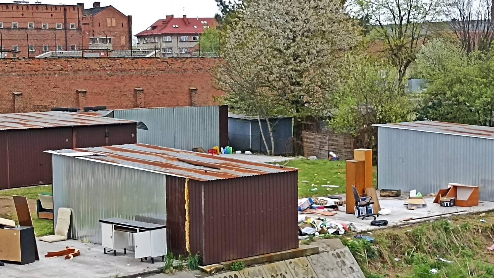 Zdjęcie w galerii na portalu naszraciborz.pl: Obrazki spod więziennych murów. Czytelniczka pyta, ZK odpowiada wiadomości z regionu