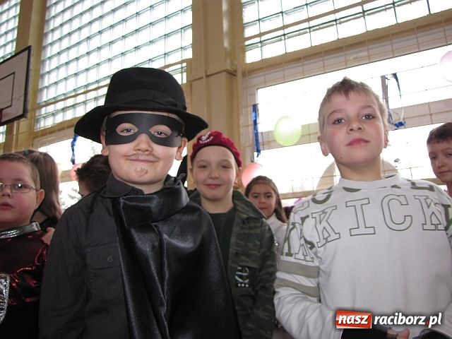 Zdjęcie w galerii na portalu naszraciborz.pl: Karnawał w SP 15 wiadomości z regionu