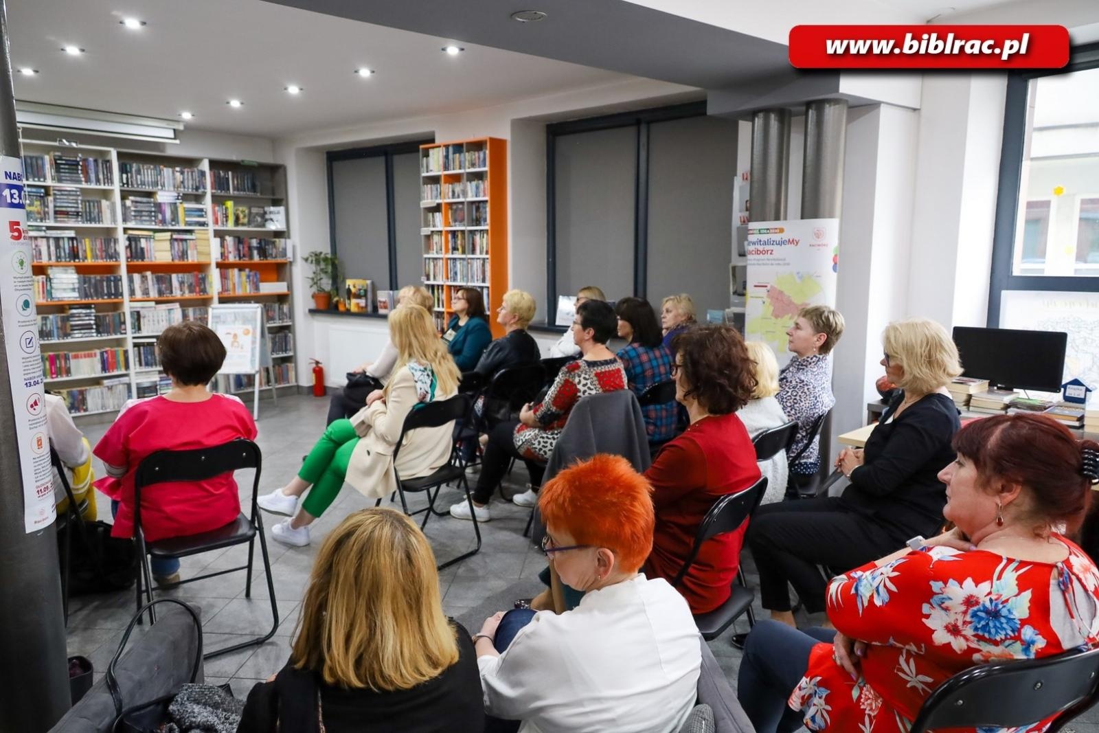 Zdjęcie w galerii na portalu naszraciborz.pl: O pielęgnacji domowej w bibliotece na Ostrogu wiadomości z regionu