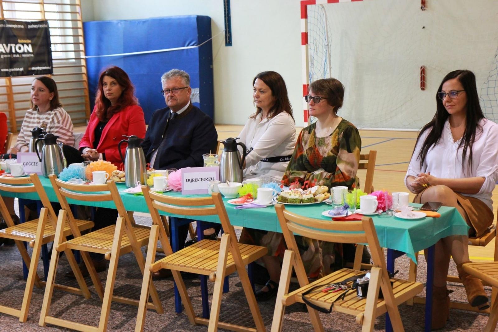 Zdjęcie w galerii na portalu naszraciborz.pl: Tańczę, więc... jestem! I Powiatowy Festiwal Tańczące Przedszkolaki w Zabełkowie wiadomości z regionu