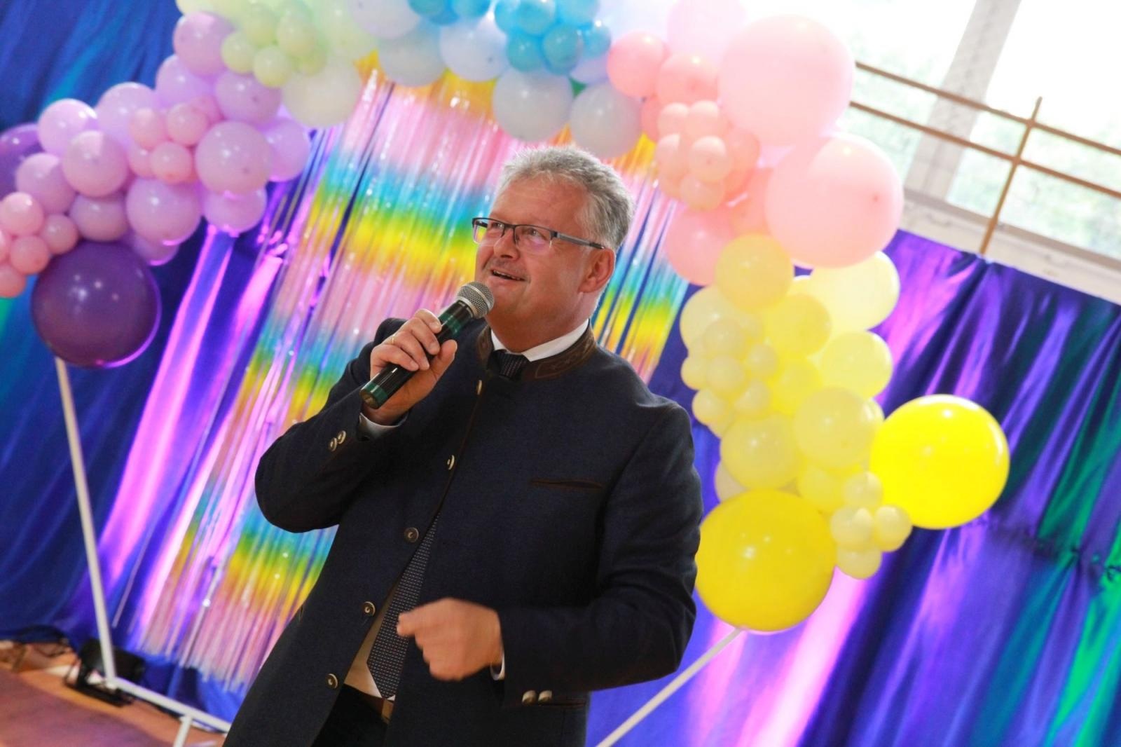 Zdjęcie w galerii na portalu naszraciborz.pl: Tańczę, więc... jestem! I Powiatowy Festiwal Tańczące Przedszkolaki w Zabełkowie wiadomości z regionu
