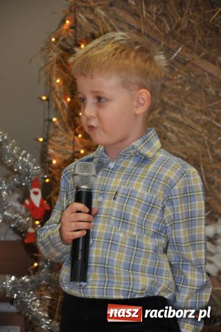 Zdjęcie w galerii na portalu naszraciborz.pl: W Wojnowicach kolędowo wiadomości z regionu