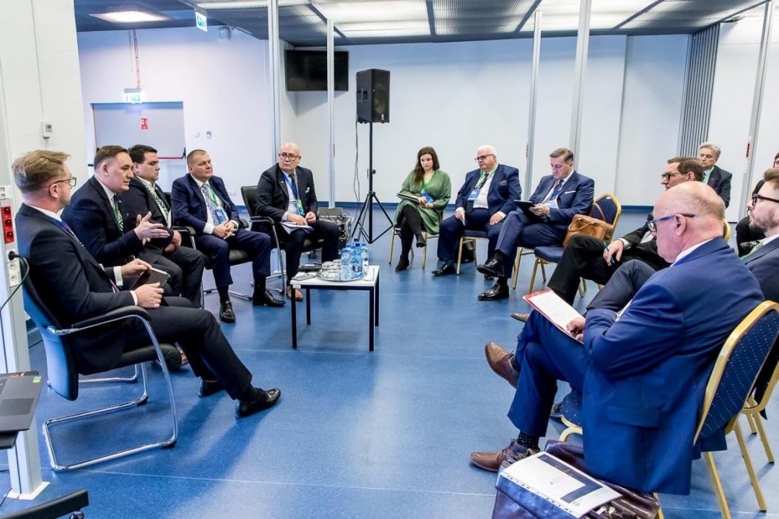 Zdjęcie w galerii na portalu naszraciborz.pl: Samorządowy głos ze Śląska w sprawie zdrowia wiadomości z regionu