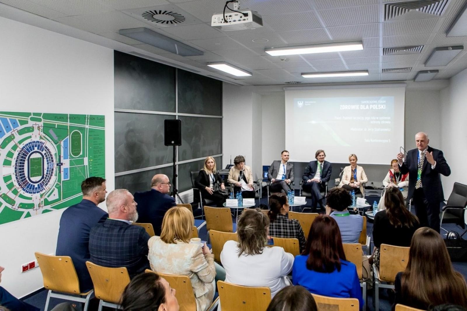 Zdjęcie w galerii na portalu naszraciborz.pl: Samorządowy głos ze Śląska w sprawie zdrowia wiadomości z regionu