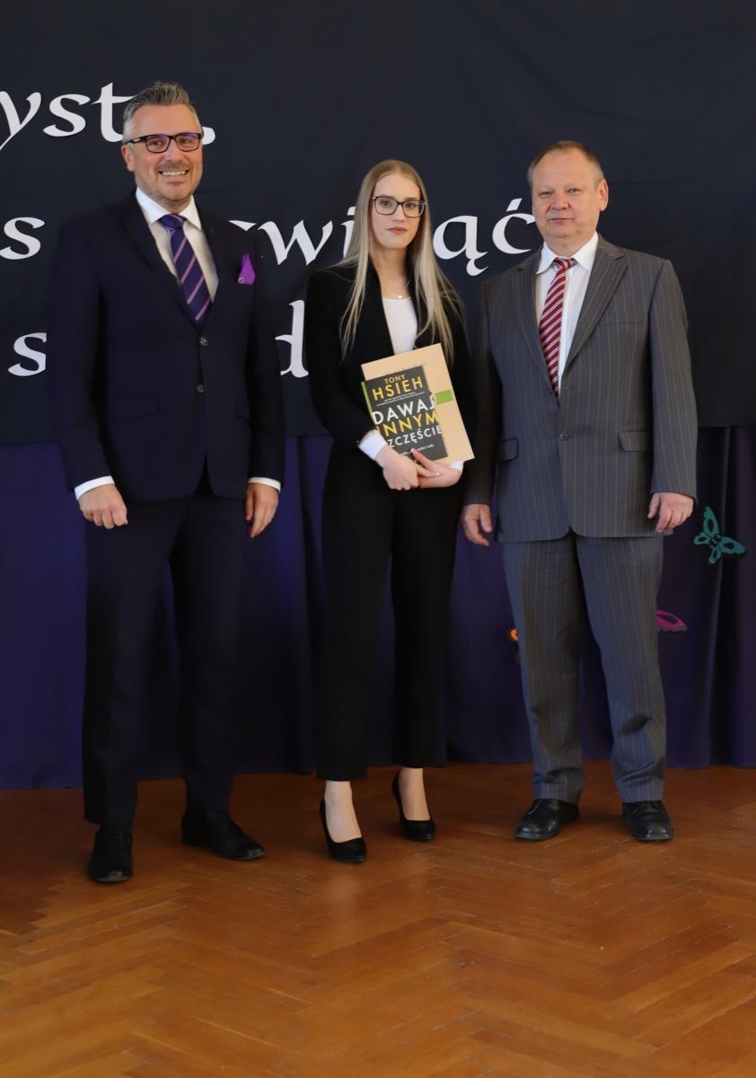 Zdjęcie w galerii na portalu naszraciborz.pl: Ekonomik pożegnał swoich absolwentów wiadomości z regionu