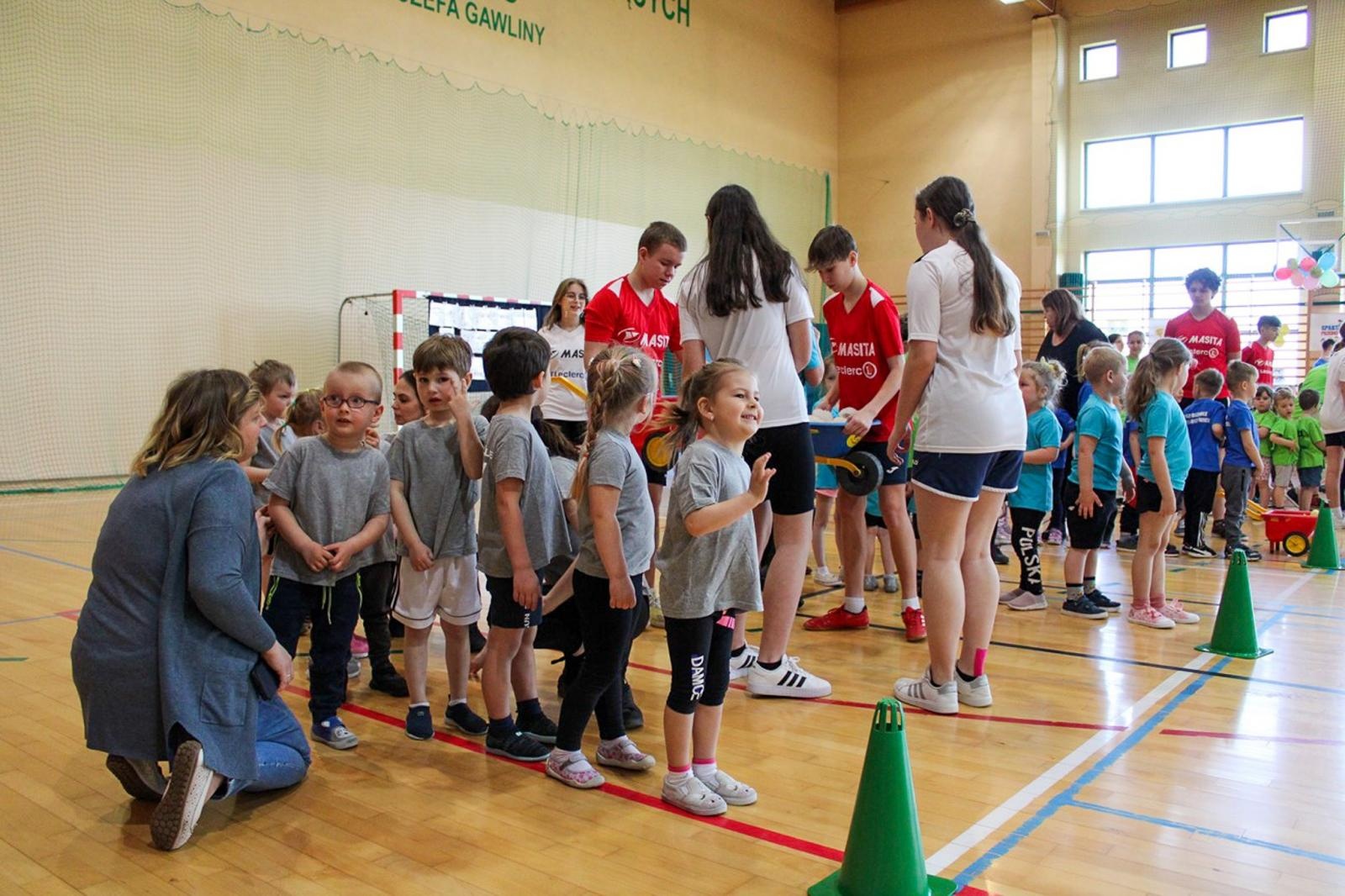 Zdjęcie w galerii na portalu naszraciborz.pl: Dziesiąta jubileuszowa rudnicka spartakiada sportowa wiadomości z regionu