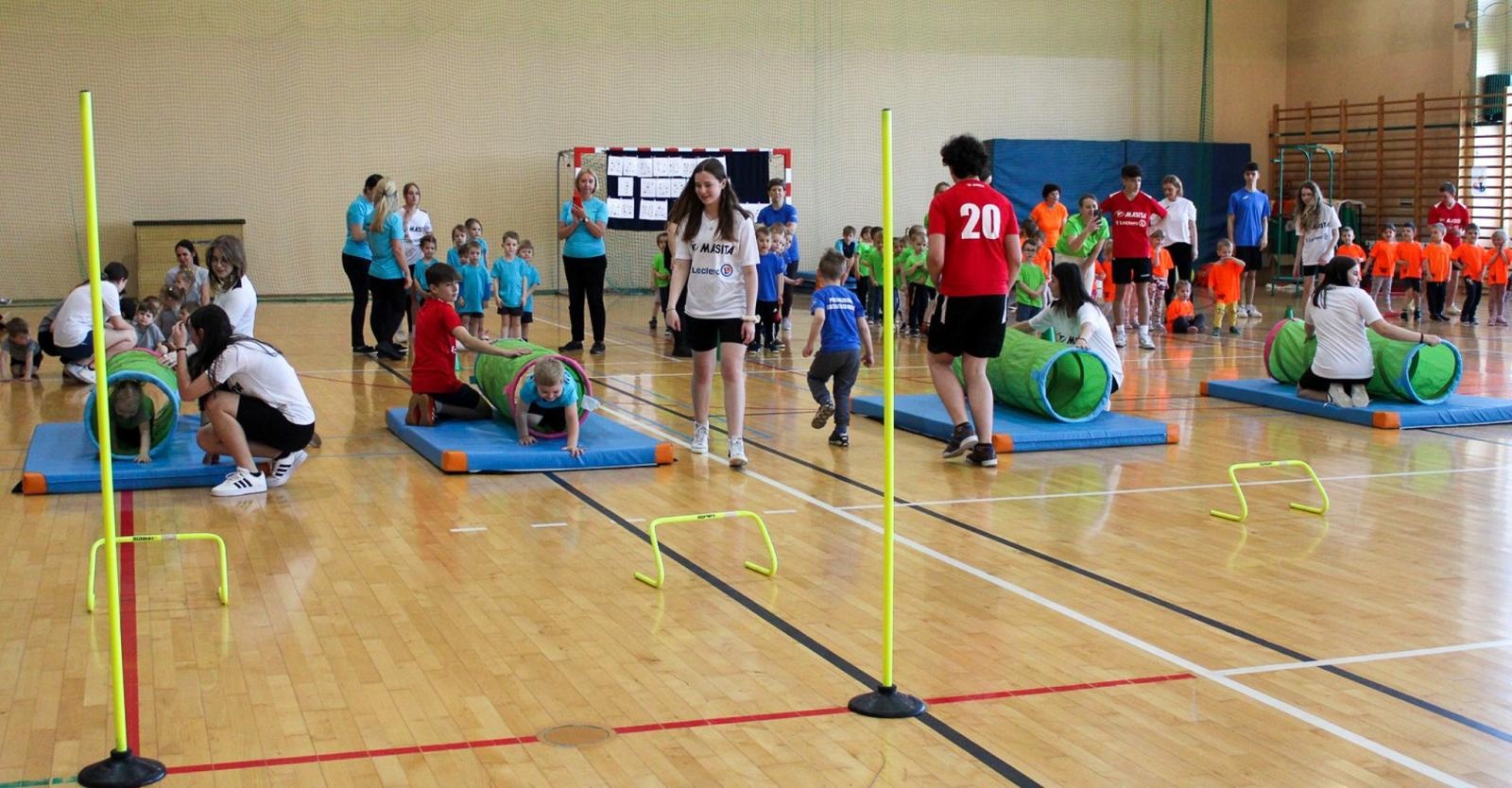 Zdjęcie w galerii na portalu naszraciborz.pl: Dziesiąta jubileuszowa rudnicka spartakiada sportowa wiadomości z regionu