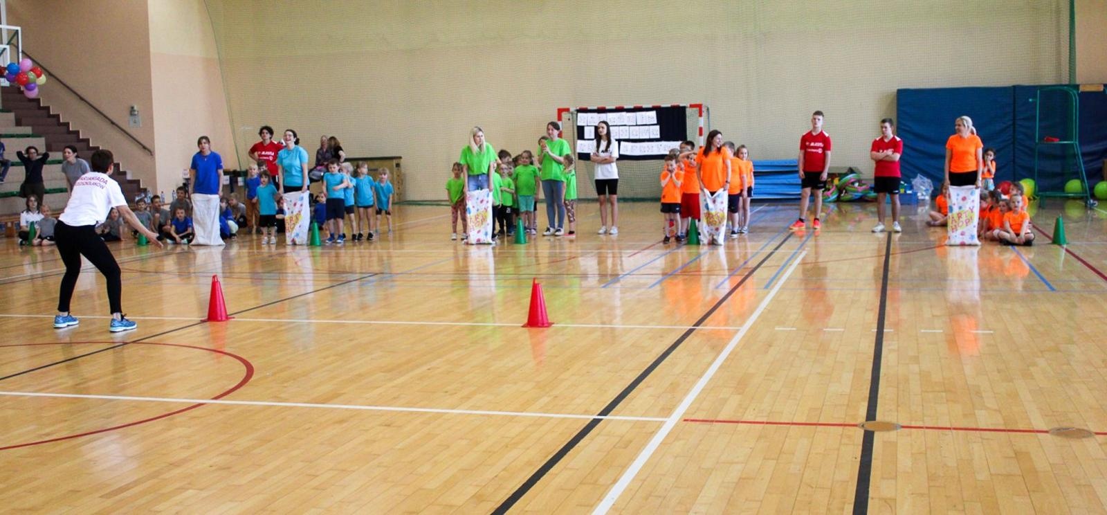 Zdjęcie w galerii na portalu naszraciborz.pl: Dziesiąta jubileuszowa rudnicka spartakiada sportowa wiadomości z regionu