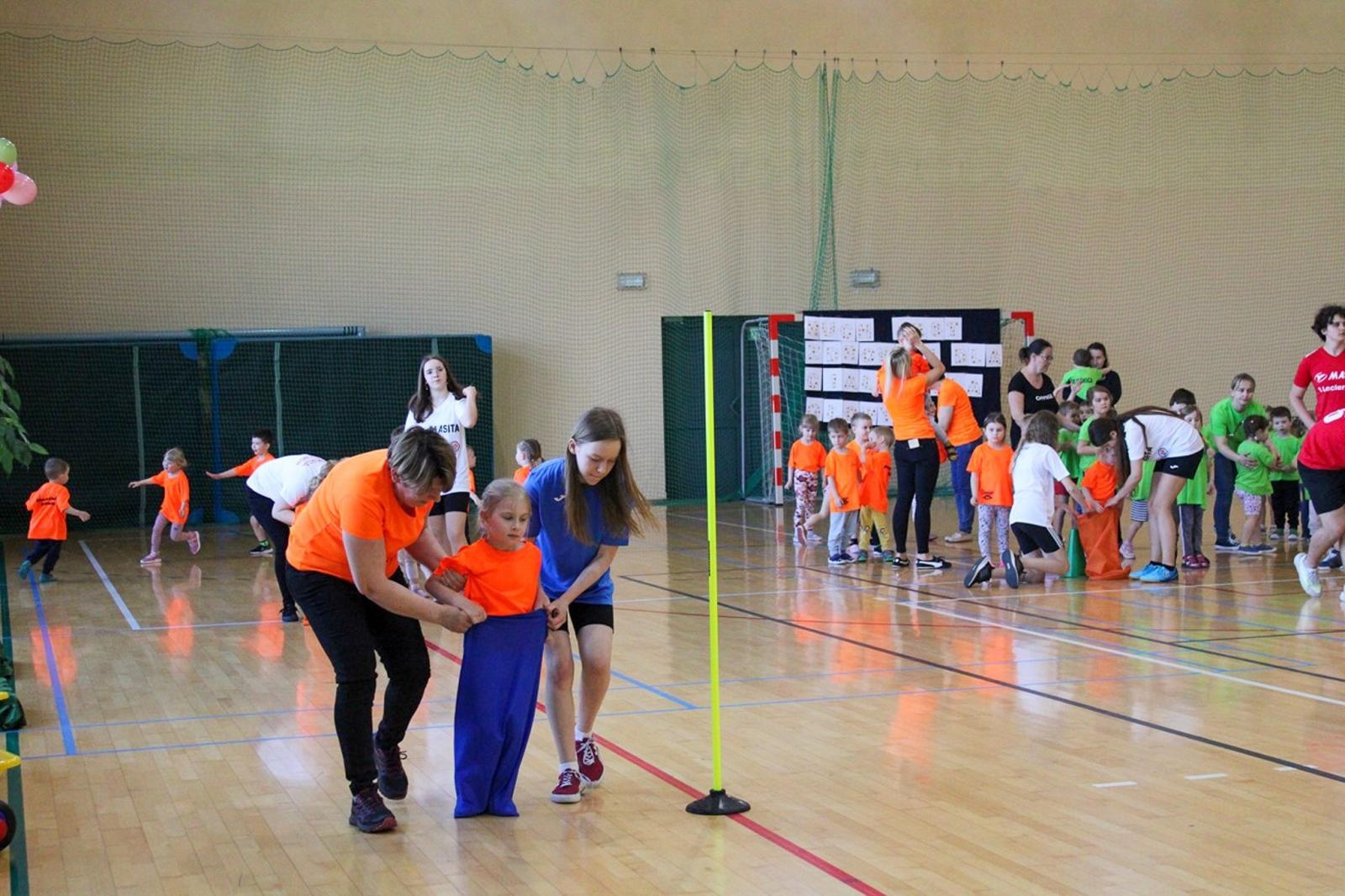 Zdjęcie w galerii na portalu naszraciborz.pl: Dziesiąta jubileuszowa rudnicka spartakiada sportowa wiadomości z regionu