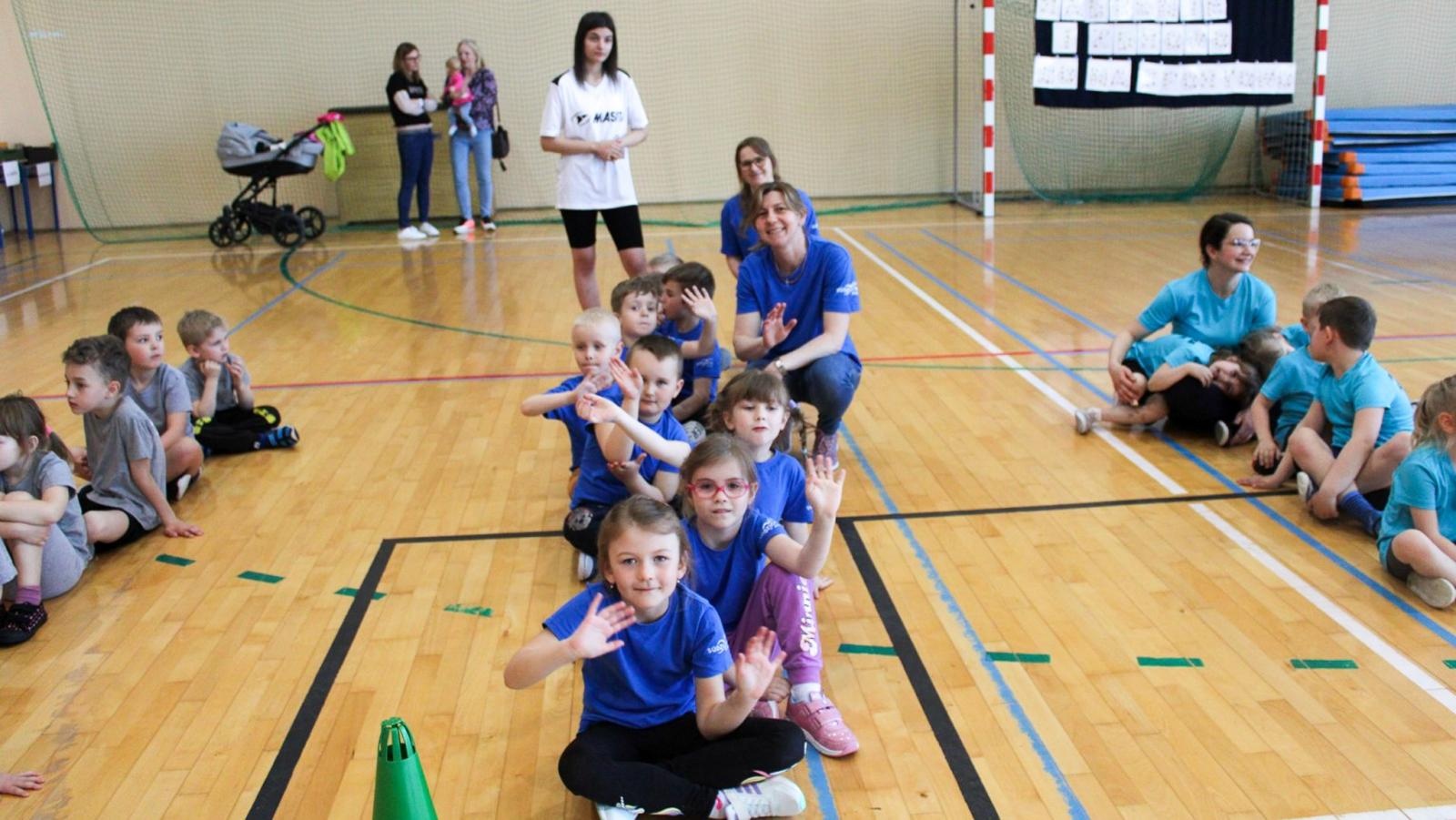 Zdjęcie w galerii na portalu naszraciborz.pl: Dziesiąta jubileuszowa rudnicka spartakiada sportowa wiadomości z regionu